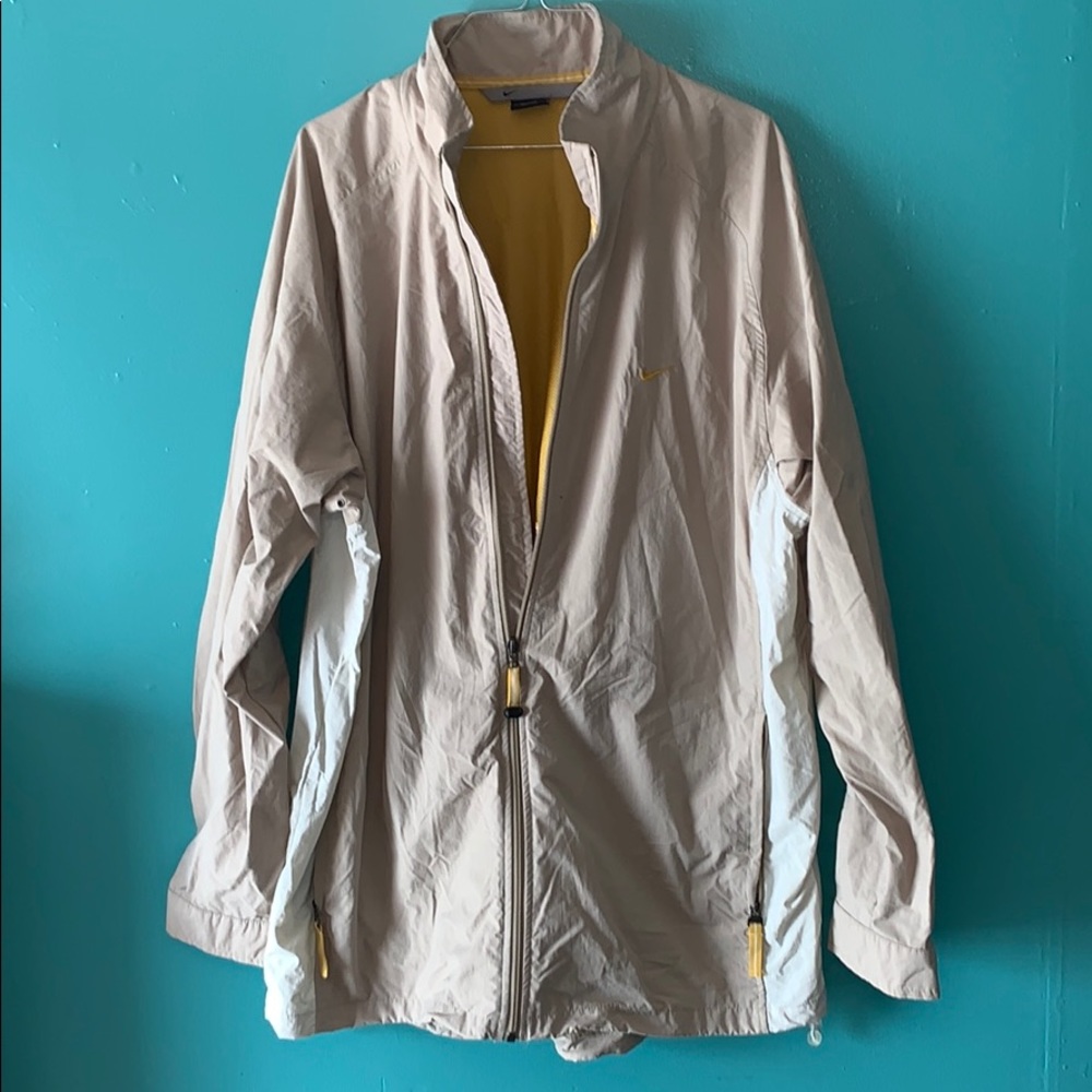 Nike light weight jacket XL